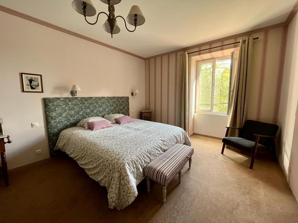 Chambres D'Hotes Le Cedre Bleu Saint-Lattier Εξωτερικό φωτογραφία
