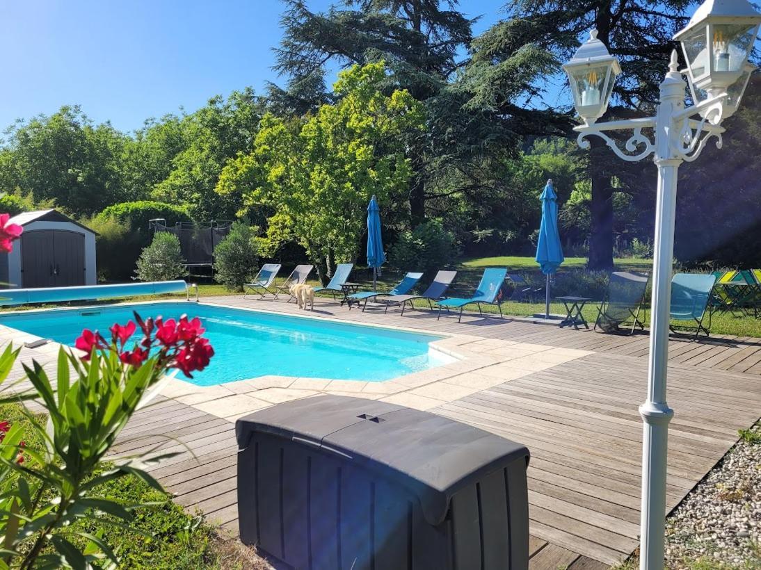 Chambres D'Hotes Le Cedre Bleu Saint-Lattier Εξωτερικό φωτογραφία